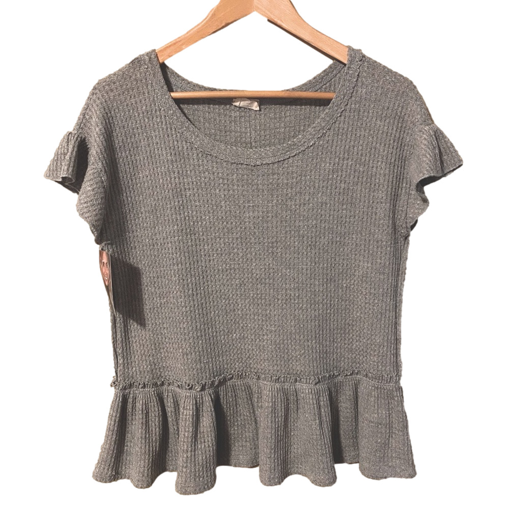 Waffle Peplum Grey short sleeve crewneck Top. Medium